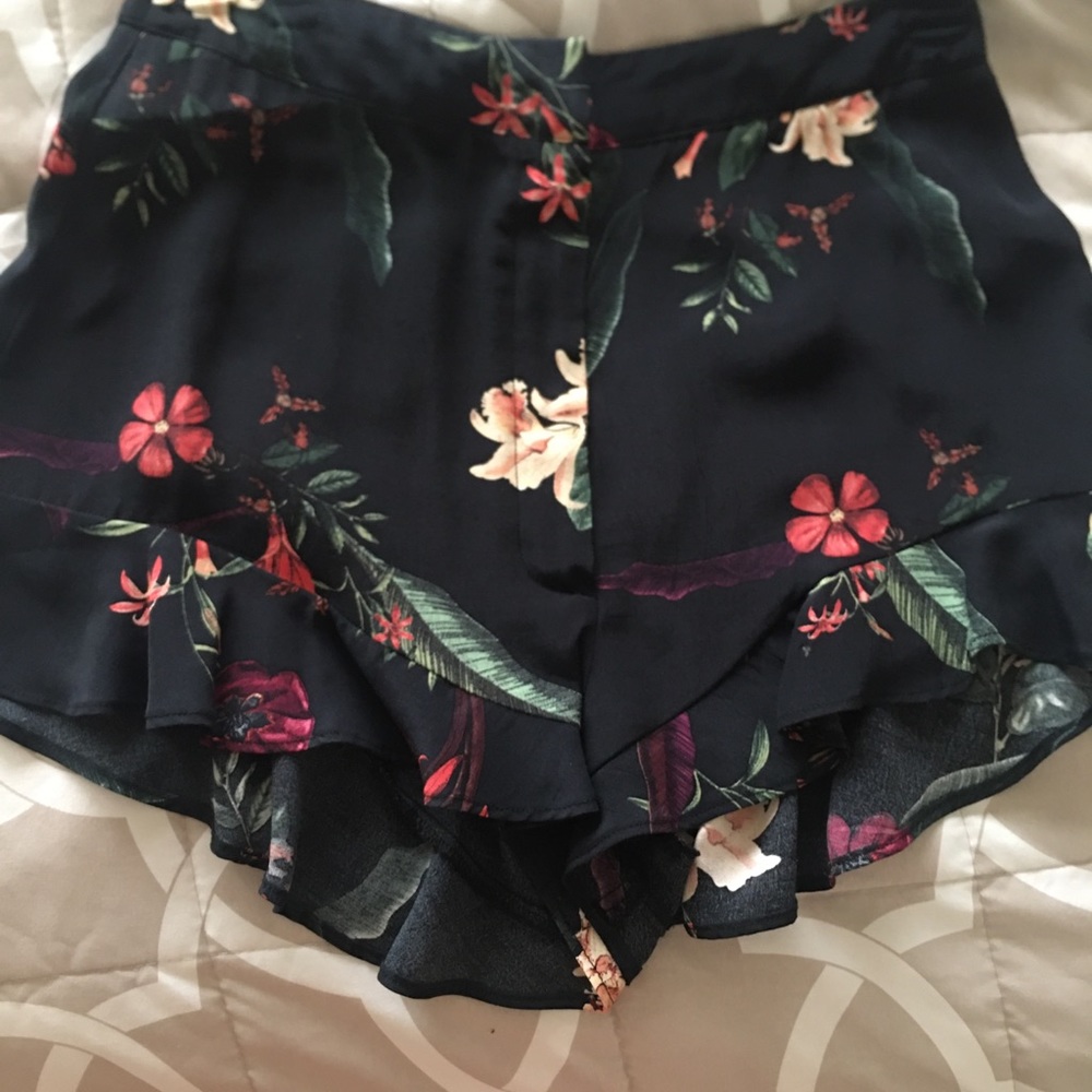 Zara Floral Black Shorts